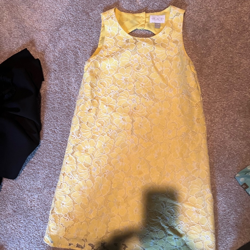 Yellow dress with floral design - girls size 7/8